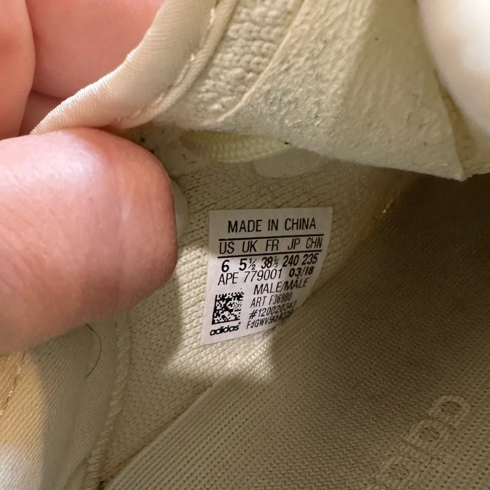 adidas Yeezy Boost 350 V2 Butter - Size 6